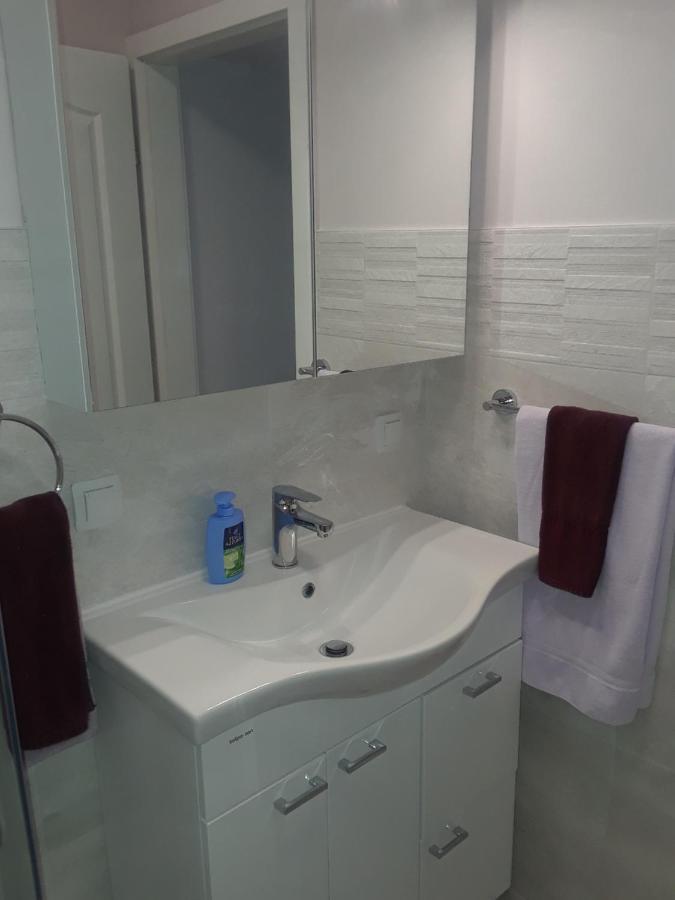 New Kosljun Apartment Short Walk To Beach المظهر الخارجي الصورة